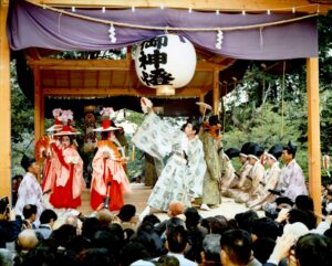 昭和55年04月17日御田祭「大空の舞」 (800x643)